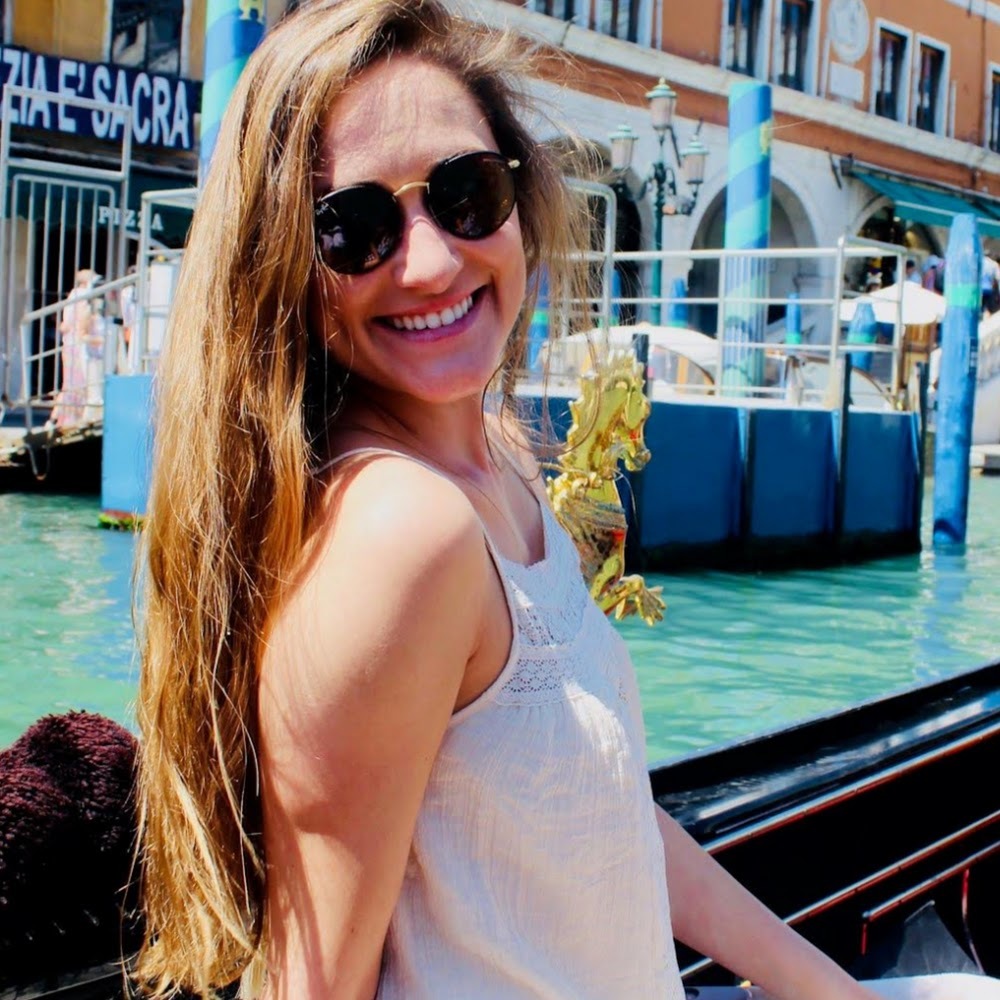 Meet your Posher, Adele